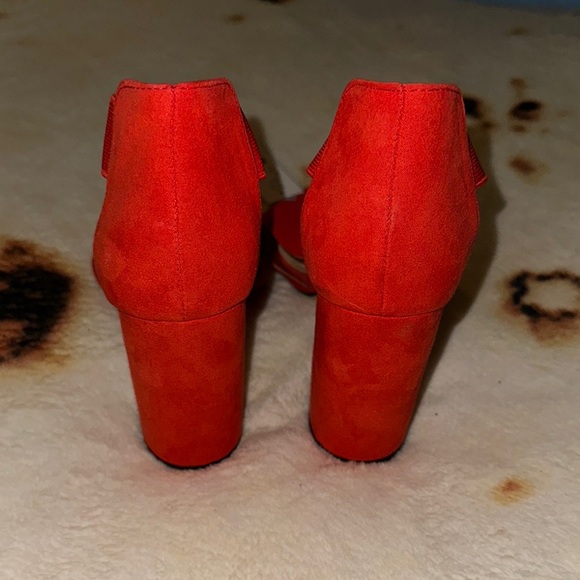 Women's Red Strappy Sandals - Picture 5 of 16